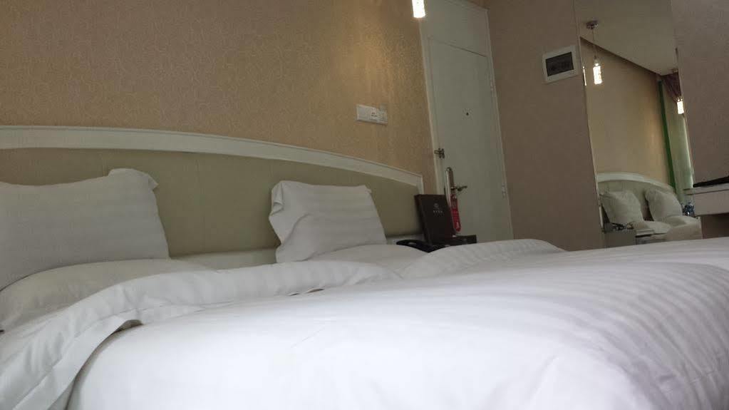 Xinghe Boutique Hotel Guangzhou Bus Station Branch Екстер'єр фото