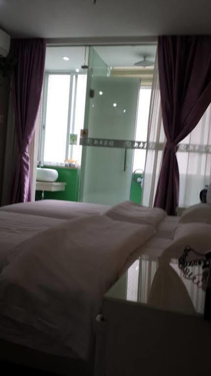 Xinghe Boutique Hotel Guangzhou Bus Station Branch Екстер'єр фото